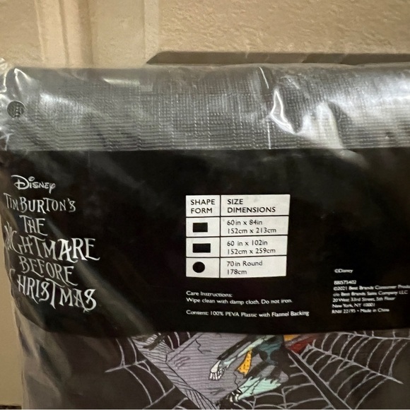 Tablecloth The Nightmare Before Christmas 60 X 84 inches New in package Disney - Picture 4 of 4